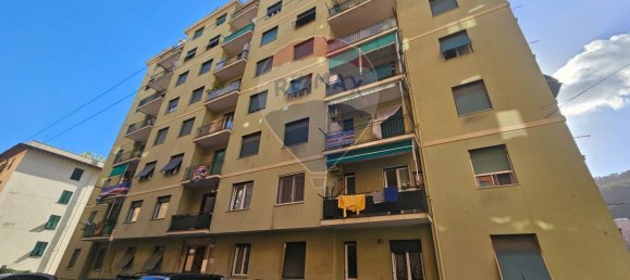 Apartamento de 1 dormitorio en Genoa, Italy No. 380059 2