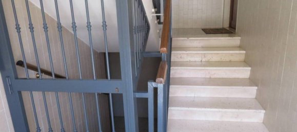 Квартира с 3 комнатами в Фоджа, Италия № 123859 5