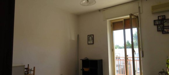 Квартира с 3 комнатами в Фоджа, Италия № 123859 13