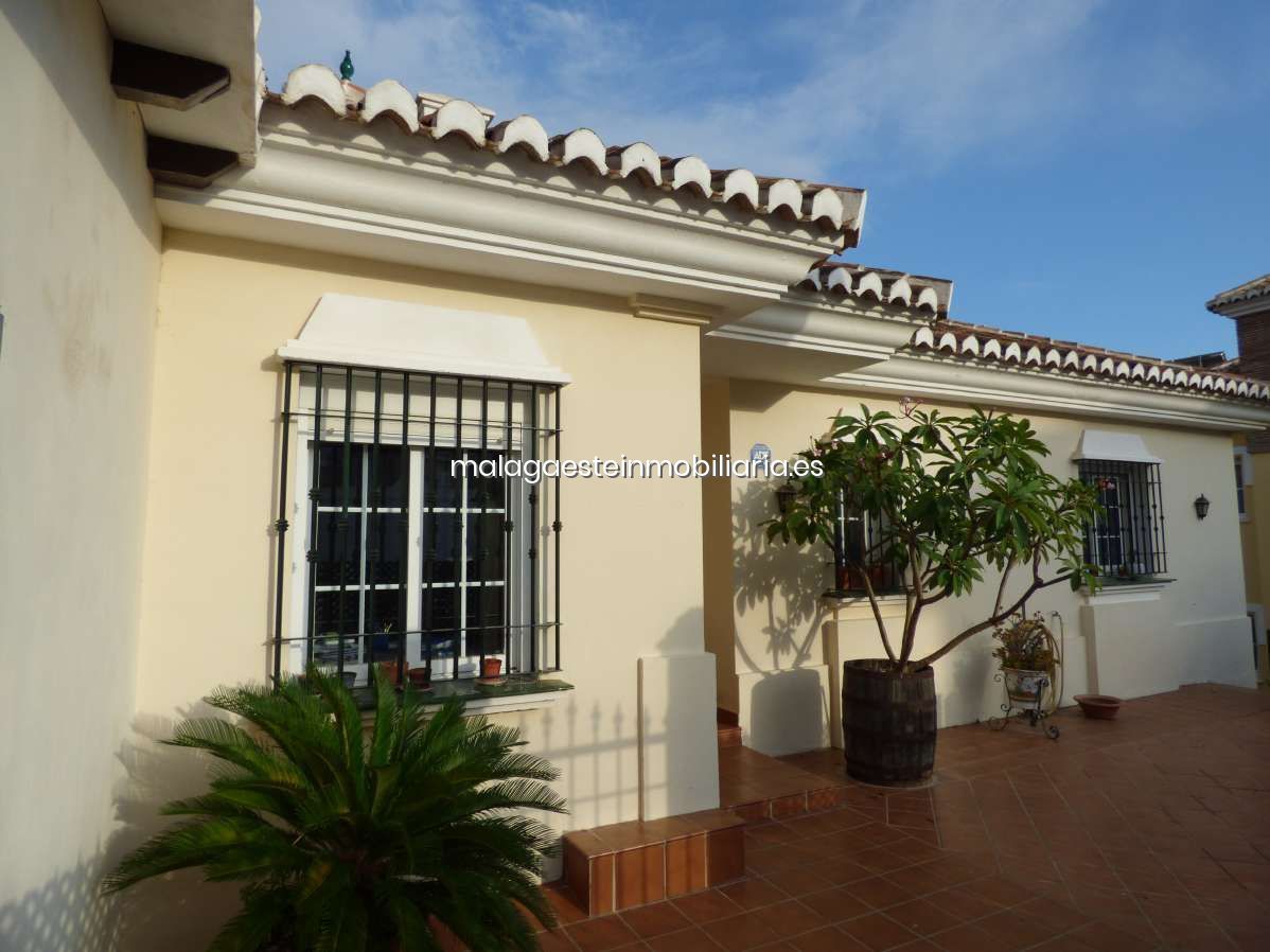 6 bedrooms House in Torre del Mar, Spain No. 119591