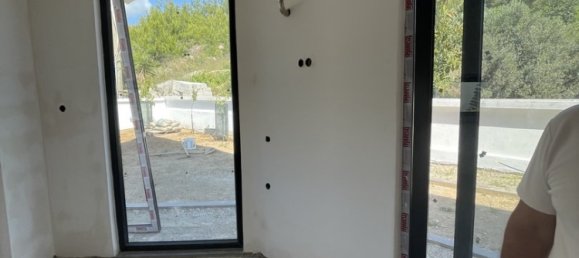 Villa 6+1 in Kargicak, Turkey No. 27356 3