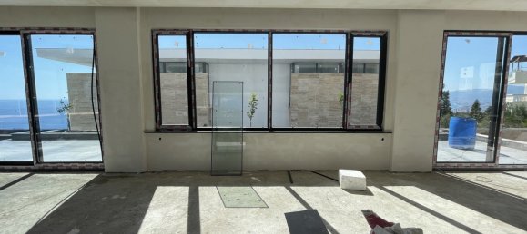 Villa 6+1 in Kargicak, Turkey No. 27356 16