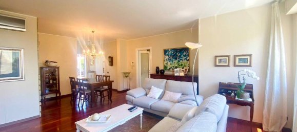 3 Schlafzimmer Wohnung in Varese, Italy, Nr. 155126 8