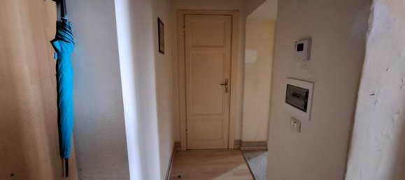 3-salle Appartement à Livorno, Italy No. 205547 6