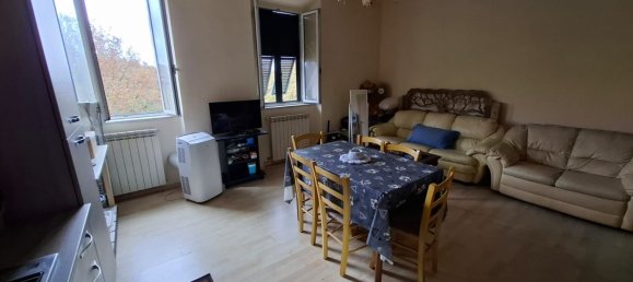 3-salle Appartement à Livorno, Italy No. 205547 15
