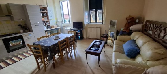 3-salle Appartement à Livorno, Italy No. 205547 23