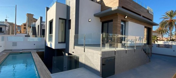 4 bedrooms Villa in Torrevieja, Spain No. 287027 2