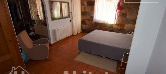 4 bedrooms Townhouse in Borriol, Spain No. 132006 9