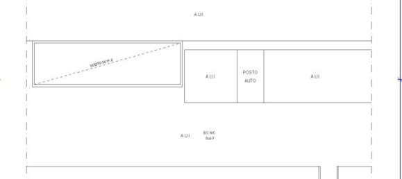 372m² Commercial property in Vicenza, Italy No. 278442 7