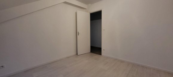 Edificio en Chalons-en-Champagne, France 277 m² No. 211595 21