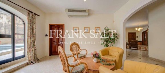 7 bedrooms Villa in Swieqi, Malta No. 11648 29