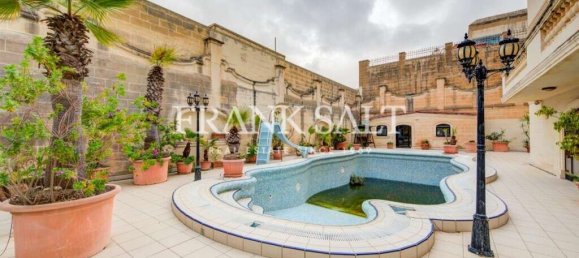 7 bedrooms Villa in Swieqi, Malta No. 11648 44