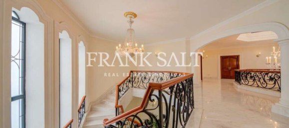 7 bedrooms Villa in Swieqi, Malta No. 11648 6