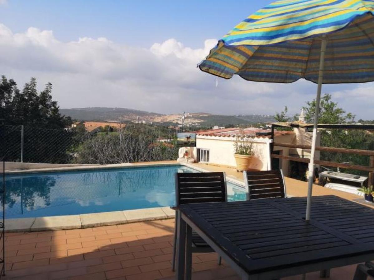 Дом с 2 спальнями в Лоле, Португалия № 706