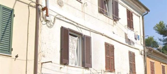 9 rooms Duplex in Jesi, Italy No. 190175 2