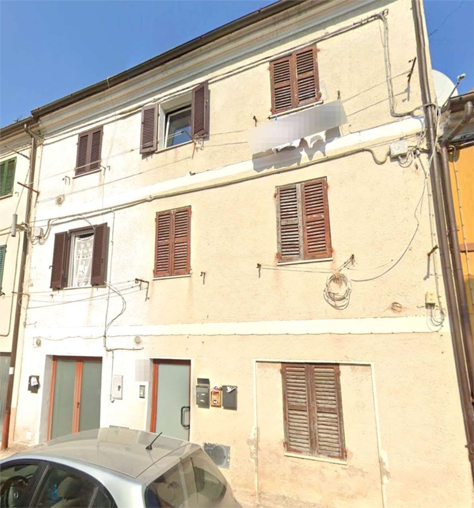 9 rooms Duplex in Jesi, Italy No. 190175
