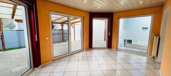 Дом с 6 комнатами в Карлсруэ, Германия № 240598 3