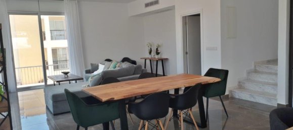 3 bedrooms Villa in Paphos, Cyprus No. 2062 2