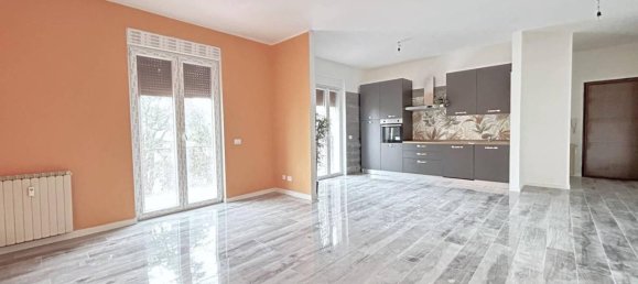 3 rooms Apartment in Verderio, Italy No. 109485 9