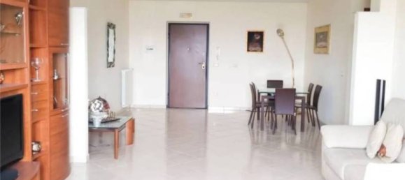 Apartamento de 7 dormitorios en Pontecorvo, Italy No. 13414 3