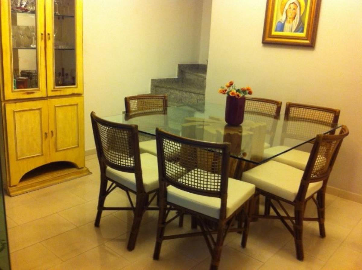 Casa de 3 dormitorios en Sao Paulo, Brazil No. 475407