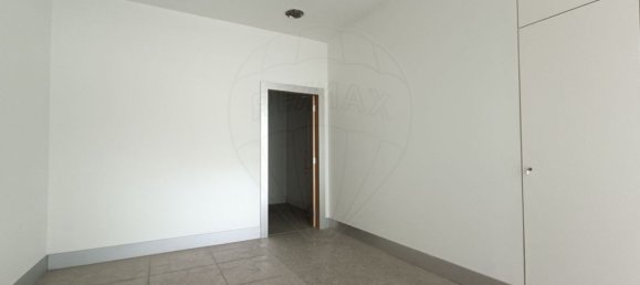 Propriété commerciale à Coimbra, Portugal 43m² No. 65832 4