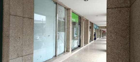 Propriété commerciale à Coimbra, Portugal 43m² No. 65832 6