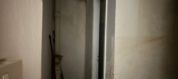 115m² Commercial property in Palermo, Italy No. 74764 15