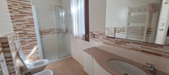 6 chambres Maison à Medolla, Italy No. 314591 10