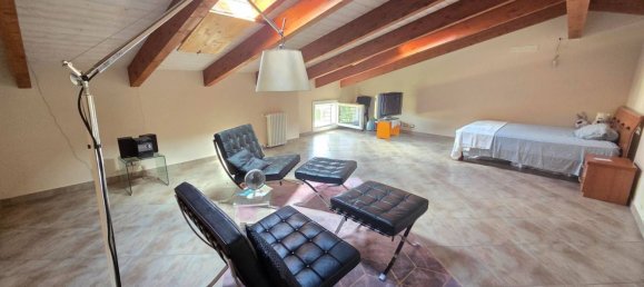 6 chambres Maison à Medolla, Italy No. 314591 2