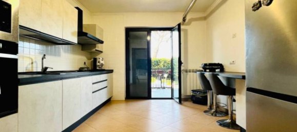 2 chambres Appartement à Giugliano in Campania, Italy No. 291705 11