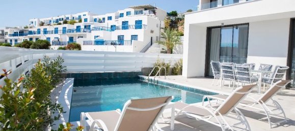 3 bedrooms Villa in Chloraka, Cyprus No. 17141 9