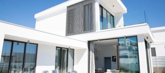 3 bedrooms Villa in Chloraka, Cyprus No. 17141 6