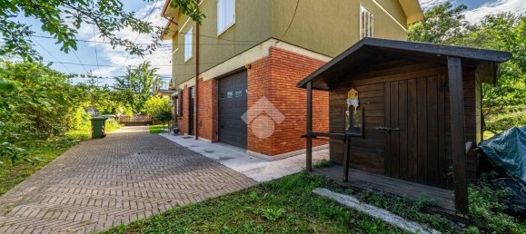 5 bedrooms Villa in Verona, Italy No. 360622 40