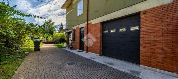 5 bedrooms Villa in Verona, Italy No. 360622 38