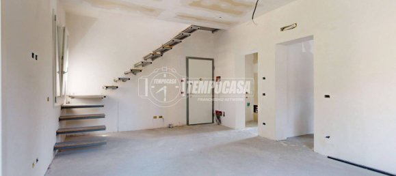 3 bedrooms Duplex in Fidenza, Italy No. 357299 5