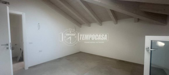 3 bedrooms Duplex in Fidenza, Italy No. 357299 9