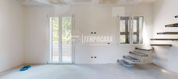3 bedrooms Duplex in Fidenza, Italy No. 357299 7