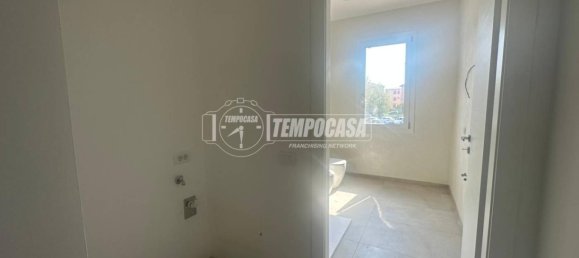 3 bedrooms Duplex in Fidenza, Italy No. 357299 4