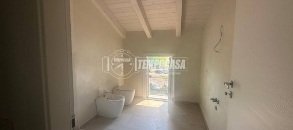 3 bedrooms Duplex in Fidenza, Italy No. 357299 13