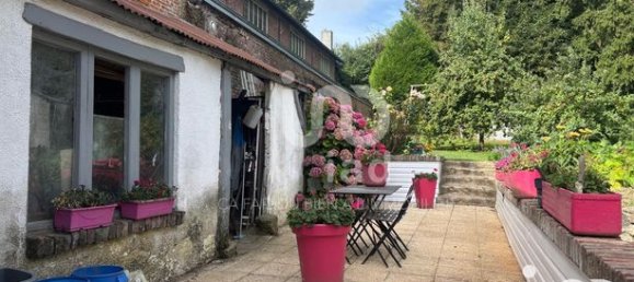 Gewerbliche Immobilie in Seine-Maritime, France 356m², Nr. 355366 18