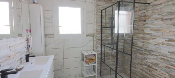 3 bedrooms House in Montrevel-en-Bresse, France No. 301328 9