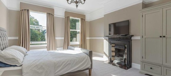 7 bedrooms House in Bush Hill Park, United Kingdom No. 6584 7