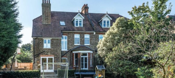 7 bedrooms House in Bush Hill Park, United Kingdom No. 6584 14