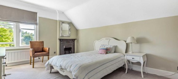 7 bedrooms House in Bush Hill Park, United Kingdom No. 6584 8