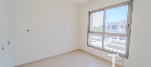 4 Schlafzimmer Stadthaus in Town Square, UAE, Nr. 32235 4