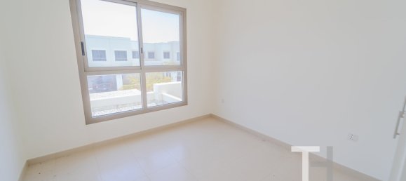 4 Schlafzimmer Stadthaus in Town Square, UAE, Nr. 32235 5