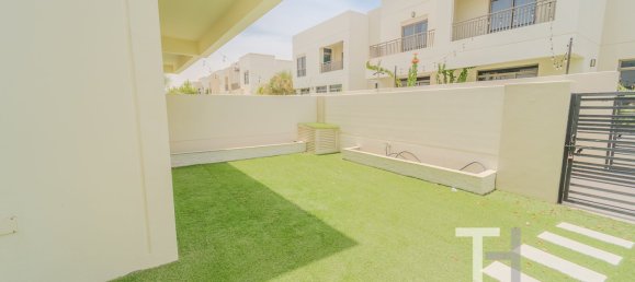 4 Schlafzimmer Stadthaus in Town Square, UAE, Nr. 32235 9