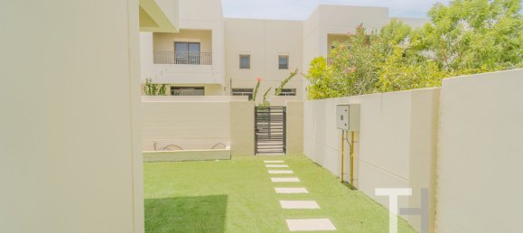 4 Schlafzimmer Stadthaus in Town Square, UAE, Nr. 32235 10