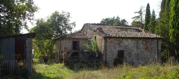 4 bedrooms Villa in Poppi, Italy No. 179569 2